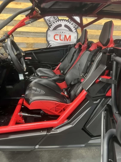 2025 BRP CAN-AM MAVERICK MAX X3 X-RS TURBO ''RR'' 200 H.P + D.P.S + 4X4 + 72'' +4 PASSAGERS + SEULEMENT 1403 KM + RARE & CONDITION A1 