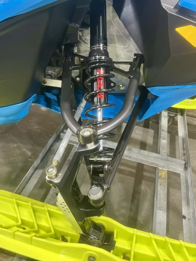 2018 BRP SKI-DOO RENEGADE BACKCOUNTRY X 850 E-TEC 146'' X 2'' + REV GEN4 + COULEUR RARE 