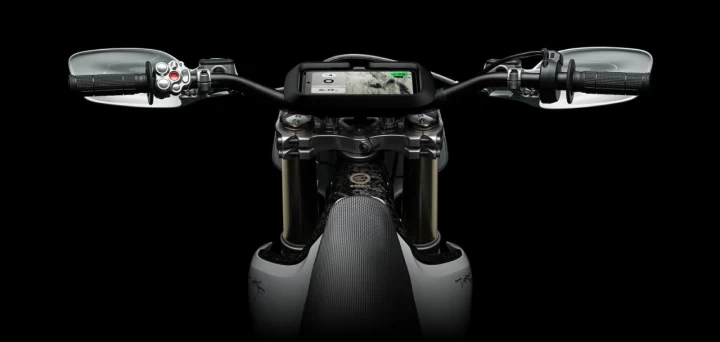 2025 STARK FUTURE VARG EX 60 H.P @ 80 H.P + LÉGALE SUR LA ROUTE + 0KM NEUVE + 2 ANS DE GARANTIE 