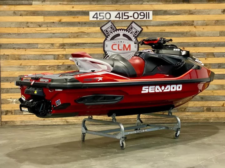 2024 BRP SEA-DOO RXT-X 325 H.P + IBR + VTS + AUDIO PREMIUM + 3 PASSAGERS + 43 HR + RARE & CONDITION A1 