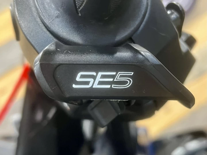 2015 BRP CAN-AM SPYDER ST LIMITED SE-5 (SEMI-AUTOMATIQUE) + BAS KM 26699 KM + GPS + RADIO + SACCOCHE + COULEUR RARE & A1 