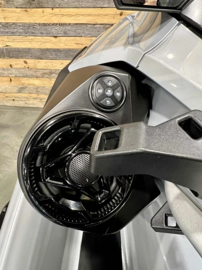 2021 BRP SEA-DOO GTX LIMITED 300 HP + IBR + VTS + IDF + AUDIO PREMIUM + SEULEMENT 35 HR + 3 PASSAGERS + CONDITION A1 