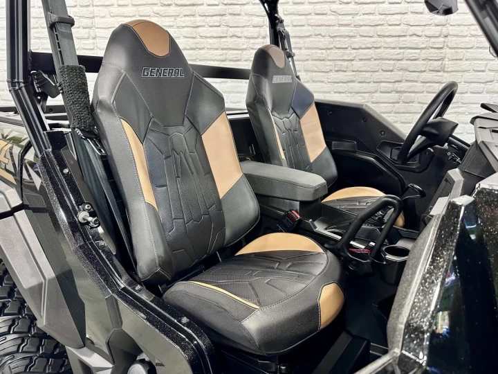2023 POLARIS GENERAL XP 1000 EFI PREMIUM DELUXE + 4WD + EPS + AUDIO + SEULEMENT 3425 KM + RARE & A1 