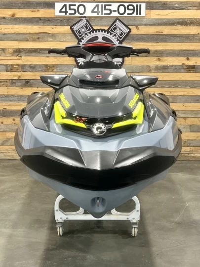2024 BRP SEA-DOO RXT-X 325 H.P + IBR + VTS + PREMIUM AUDIO + TECH PKG + 40 HR + 3 PASSAGERS + RARE 