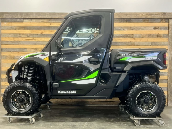 2024 KAWASAKI RIDGE 1000 EFI VERSION XR HVAC + 4X4 + EPS + TOUTE ÉQUIPÉE + GARANTIE NOVEMBRE 2027 + ULTRA RARE & A1 