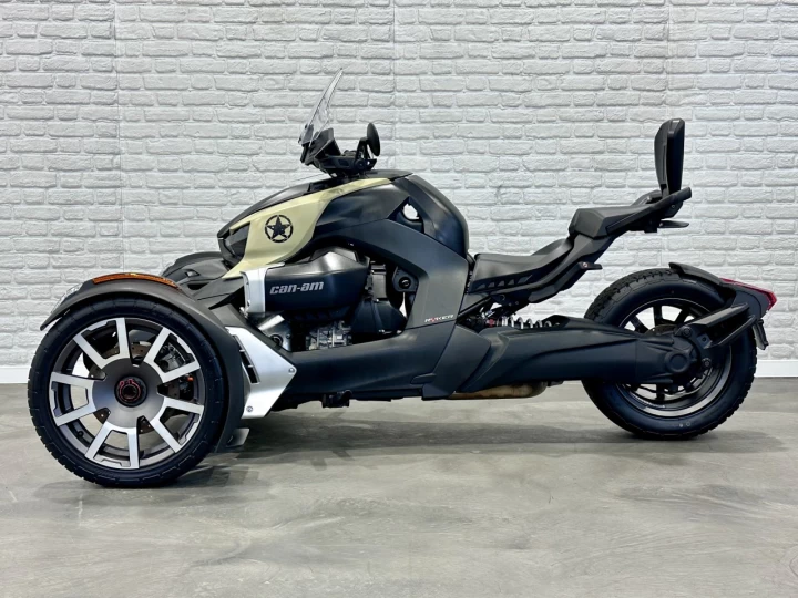 2020 BRP CAN-AM RYKER 900 EFI EDITION RALLY + 10272 KM + BANC PASSAGER & DOSSIER + PAREBRISE + PHARE AUX 