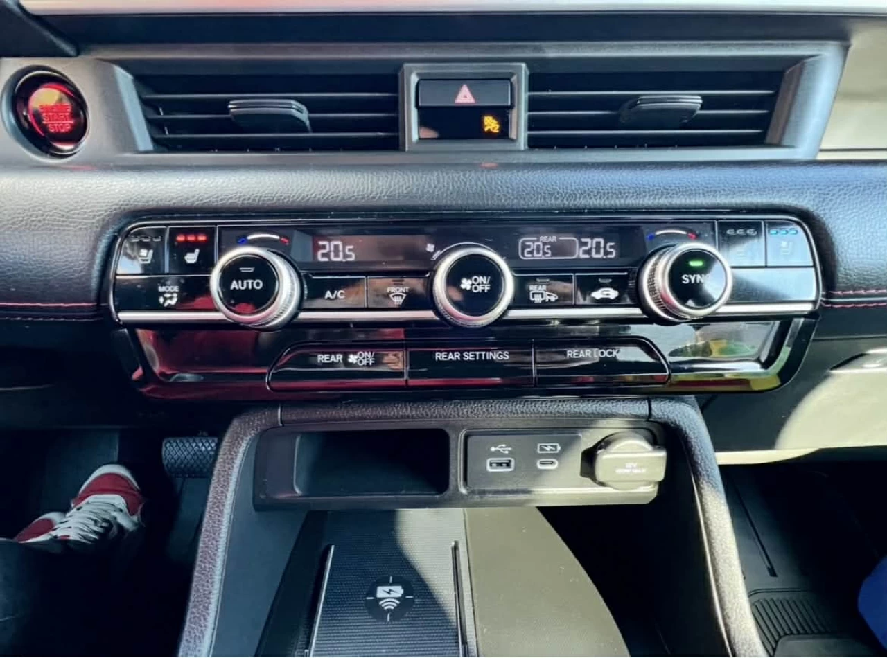 2023 HONDA PILOT BLACK EDITION AWD + V6 3.5L + SEULEMENT 34856 KM + GARANTIE  Main Image