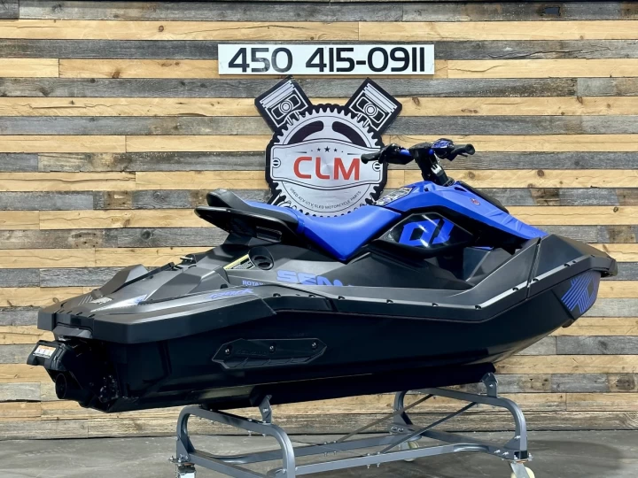 2023 BRP SEA-DOO SPARK TRIXX 2UP +IBR + VTS + 48 HR SEULEMENT + RARE & A1 
