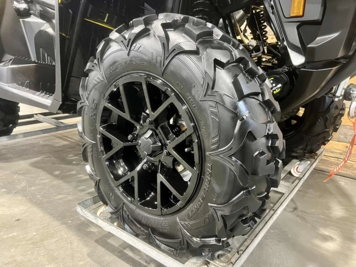 2024 BRP CAN-AM OUTLANDER MAX XT 700 EFI + DPS + 4X4 + SEULEMENT 348 KM + CONDITION A1 