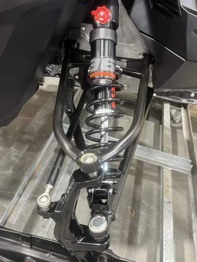 2024 BRP SKI-DOO RENEGADE X-RS 900 ACE TURBO ''R'' 180 HP + REV GEN5 + 9570 KM + SPORT & HAUTE PERFORMANCE + A1 