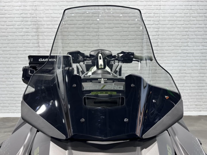 2025 BRP SEA-DOO FISHPRO APEX EDITION 300 HP + IBR + VTS + IDF + GPS + AUDIO + TECH PKG + COOLER + 3 PASSAGERS + 4 HR + RARE & A1 