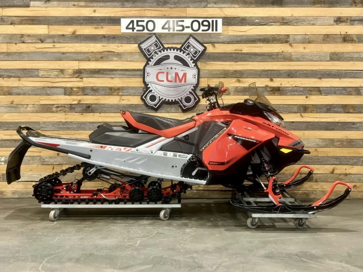 2019 BRP SKI-DOO RENEGADE X 850 E-TEC EFI 137'' + REV GEN4 + 15609 KM + COULEUR RARE & A1 