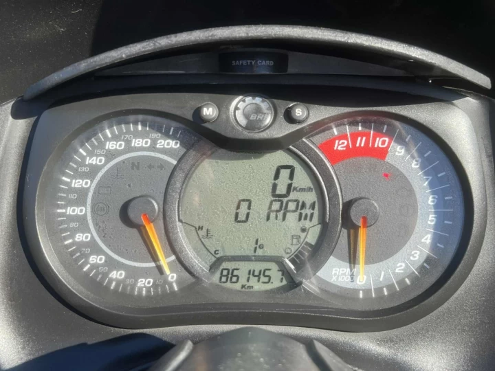 2009 BRP CAN-AM SPYDER ROADSTER SE-5 (SEMI-AUTOMATIQUE) + 86145 KM + DOSSIER PASSAGER 