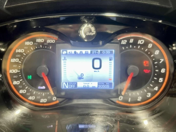 2013 BRP CAN-AM SPYDER ST-S / SE-5 (SEMI-AUTOMATIQUE) + SEULEMENT 30505 KM + CONDITION A1 