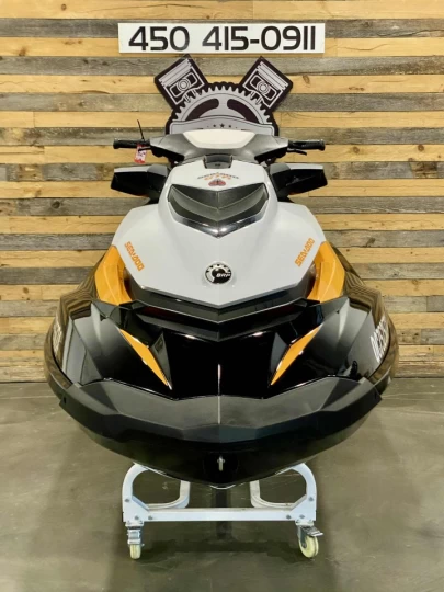 2013 BRP SEA-DOO GTS 215 H.P + IBR + VTS + 3 PASSAGERS + SEULLEMENT 95 HR 
