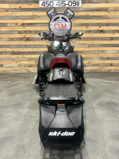 2025 BRP SKI-DOO RENEGADE ENDURO 900 ACE TURBO 130 H.P I.T.C 137'' + REV GEN5 + ECRAN COULEUR 10'' + GPS + AIR RIDE + SEULEMENT 2836 KM 