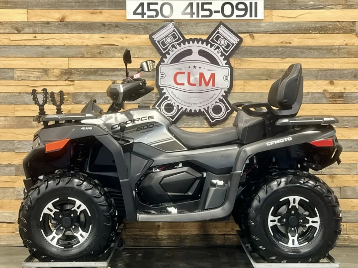 2022 CF MOTO C-FORCE 600 TOURING + 4X4 + EPS + SEULEMENT 616 KM + GARANTIE FEVRIER 2027 + CONDITION A1 