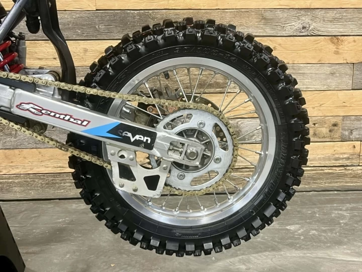 2021 SUZUKI RM 85 + 2 TEMPS  + ROUE 17'' & 14''+ MX-MOTOCROSS + RARE & CONDITION A1 