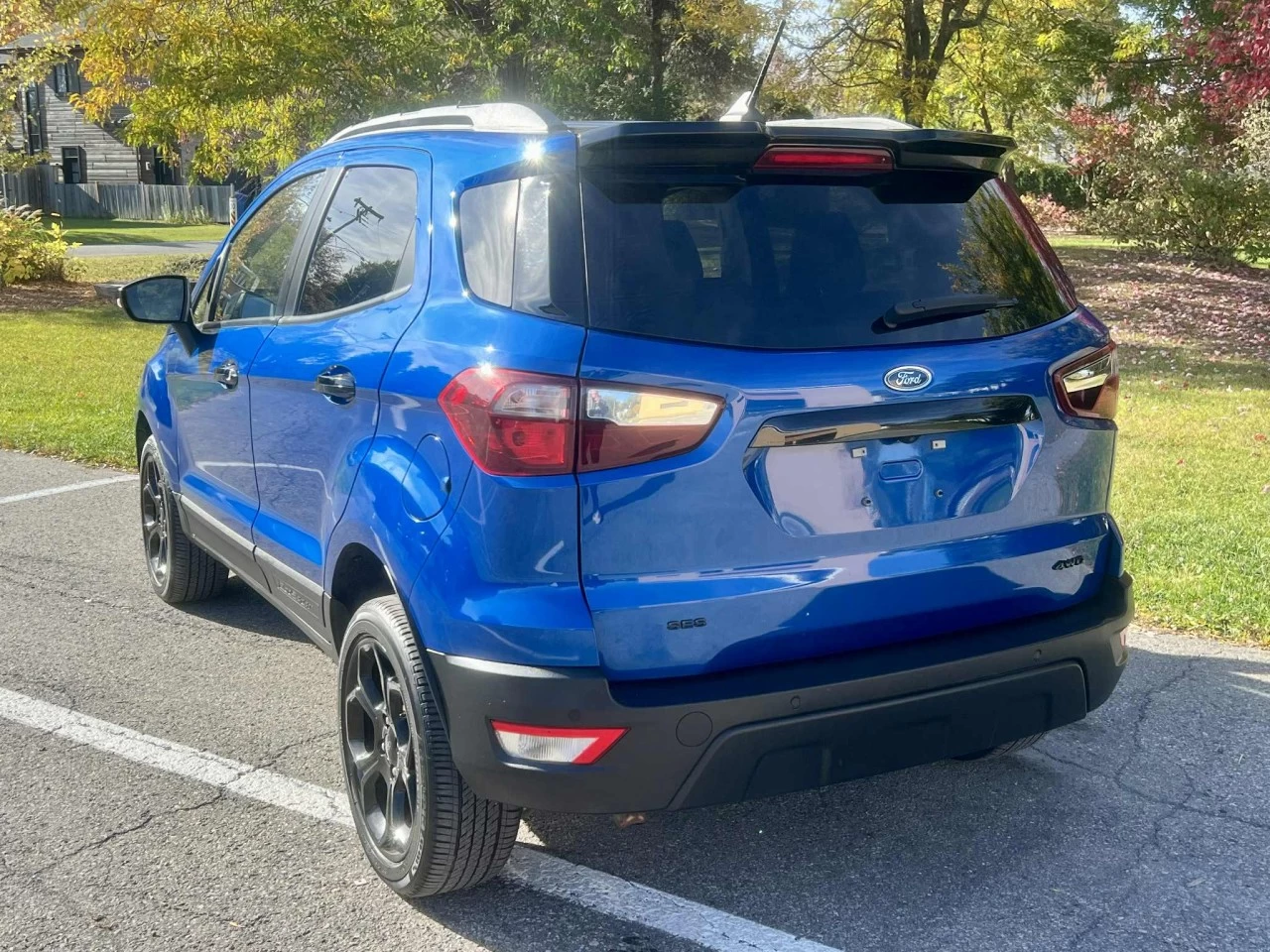 2022 FORD ECOSPORT SES 4WD + 2.0L + SEULEMENT 40693 KM + GARANTIE FORD + COULEUR RARE + CONDITION A1  Main Image