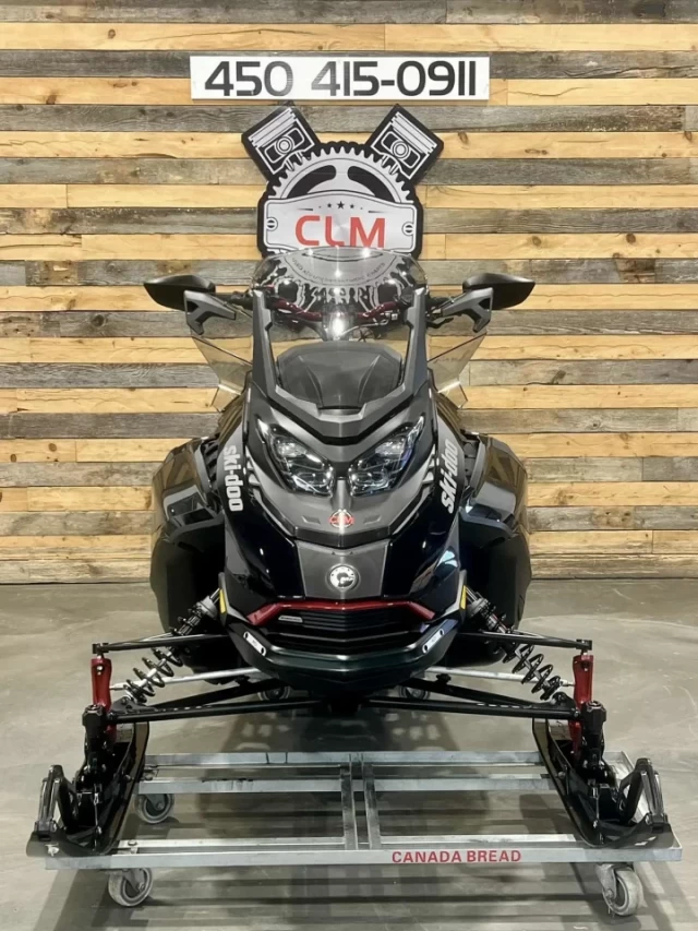 BRP SKI-DOO RENEGADE ENDURO 900 ACE TURBO 130 H.P I.T.C 137'' + REV GEN5 + ECRAN COULEUR 10'' + GPS + AIR RIDE + SEULEMENT 2836 KM  2025