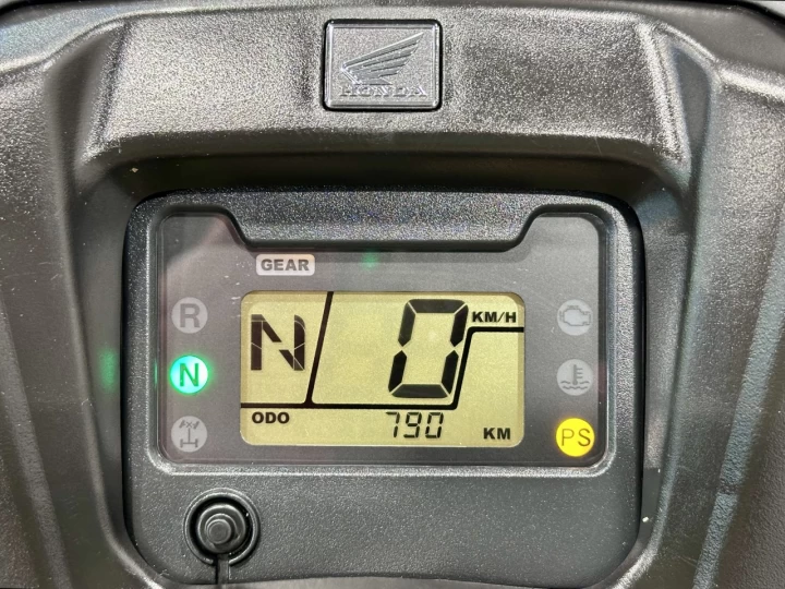 2019 HONDA TRX FOREMAN RUBICON 500 DELUXE + 4WD + POWER STEERING + SEULEMENT 790 KM + IMPECCABLE & RARE 