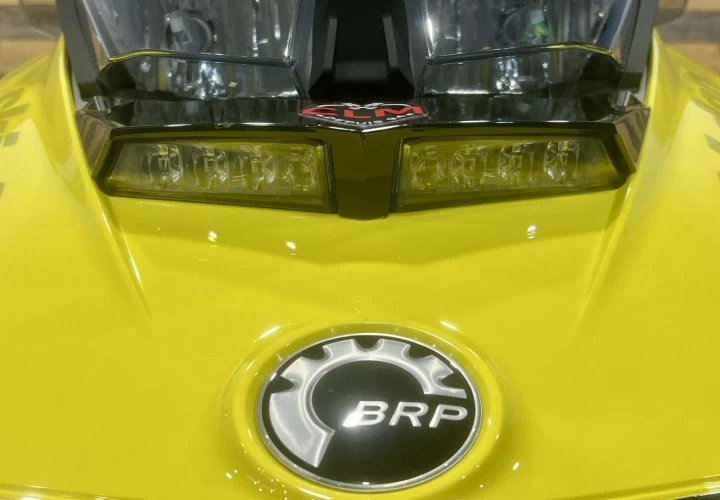 2022 BRP SKI-DOO RENEGADE X-RS 850 E-TEC 137'' + REV GEN4 + MODELE & COULEUR RARE + A1 