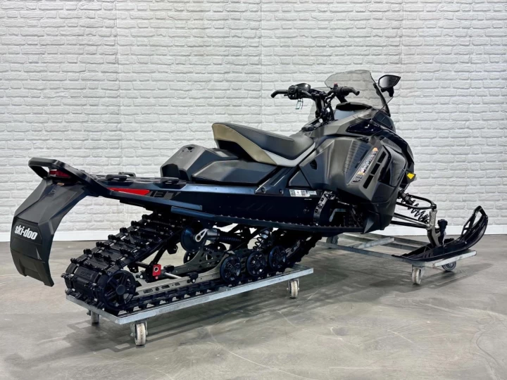 2026 BRP SKI-DOO RENEGADE ENDURO 900 ACE EFI 137'' + ECRAN 10'' + SUSPENSION A AIR + BAS KM + RARE & A1 