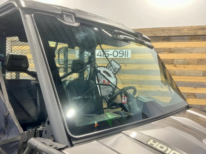 2018 BRP CAN-AM DEFENDER XT HD-10 + 4WD + DPS + BEAUCOUP D'ÉQUIPEMENTS $$$ + RARE & A1 