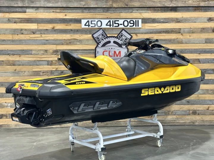 2023 BRP SEA-DOO GTR 230 H.P + IBR + VTS + 3 PASSAGERS +SEULEMENT 15 HR + RARE & A1 