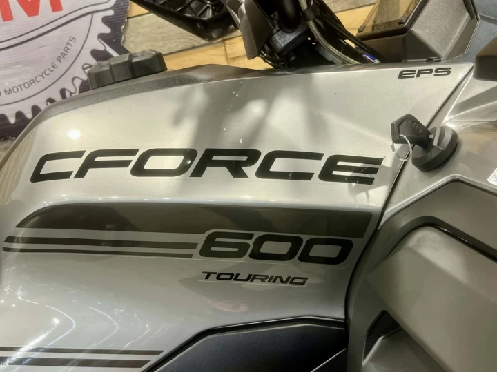 2022 CF MOTO C-FORCE 600 TOURING + 4X4 + EPS + SEULEMENT 616 KM + GARANTIE FEVRIER 2027 + CONDITION A1 