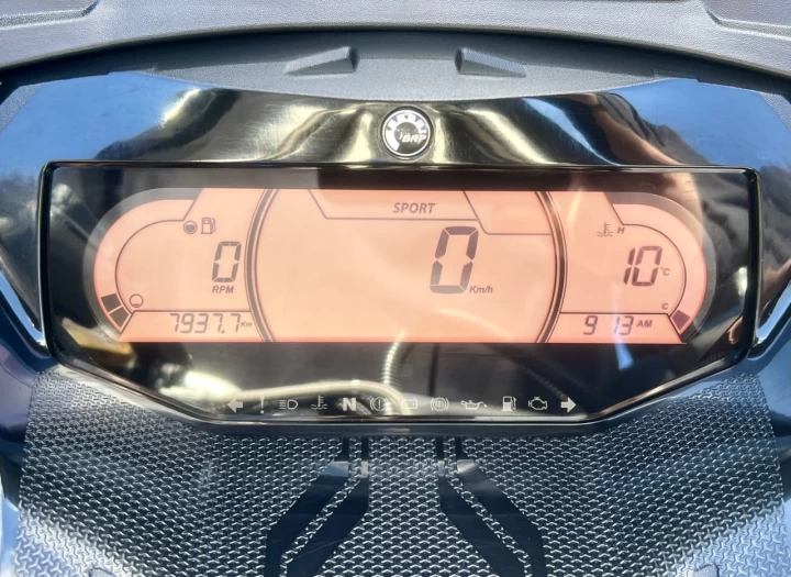 2021 BRP SKI-DOO RENEGADE X 900 ACE EFI TURBO ITC 137'' + REV GEN4 + RAS X + SEULEMENT 7937 KM + RARE & A1 