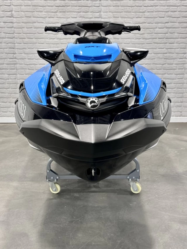 BRP SEA-DOO RXT 230 HP + IBR + VTS + 3 PASSAGERS + 131 HR SEULEMENT + RARE & A1  2019