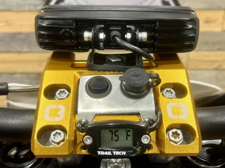 2019 KTM SX-F 450 EFI + 4 TEMPS + SEULEMENT 92 HR + BEAUCOUP D'OPTIONS $$$ + RARE & CONDITION A1 
