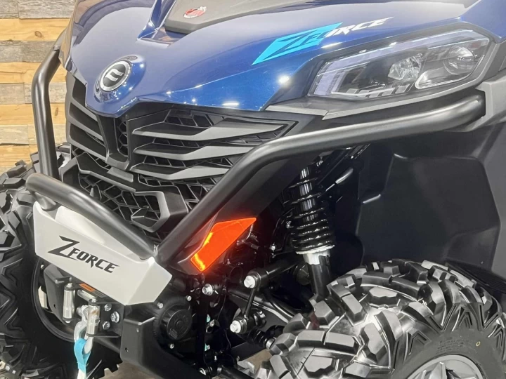 2025 CF MOTO Z-FORCE 800 EFI EDITION TRAIL 50'' + EPS + 4X4 + SEULEMENT 1641 KM + RARE & A1 
