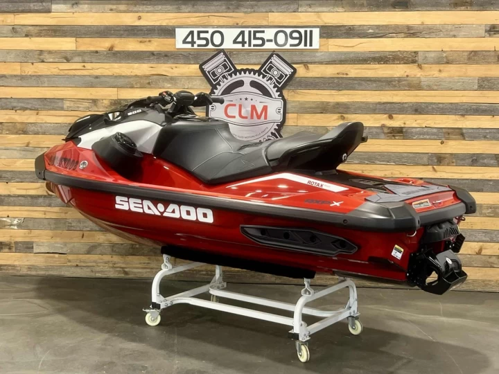 2024 BRP SEA-DOO RXP-X 300 H.P + IBR + VTS + AUDIO PREMIUM + SEULEMENT 7 HR + BANC 1 & 2 PASSAGER + RARE & A1 