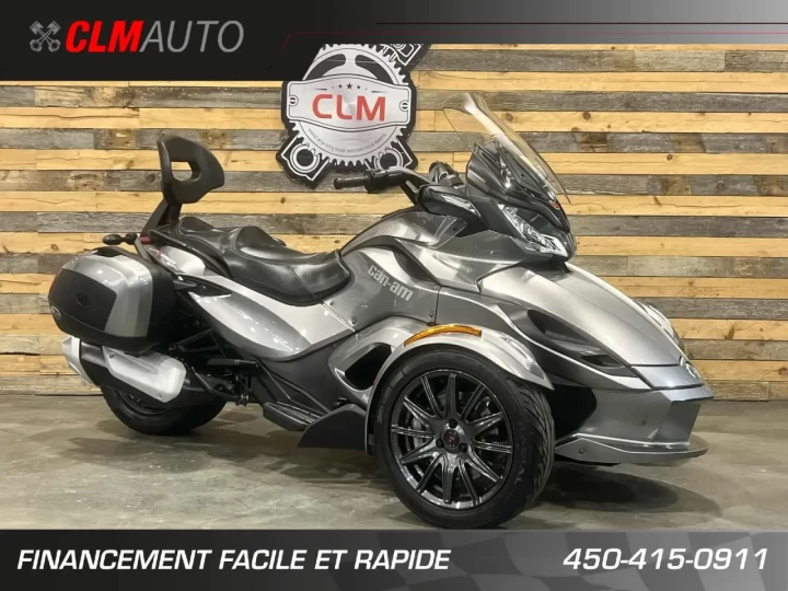 2013 BRP CAN-AM SPYDER ST-S / SE-5 (SEMI-AUTOMATIQUE) + SEULEMENT 30505 KM + CONDITION A1 