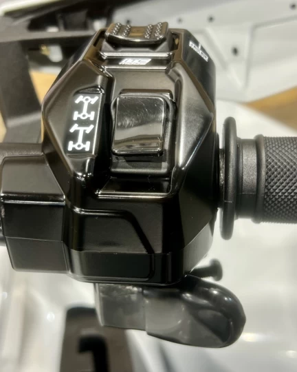 2025 BRP CAN-AM RENEGADE X-XC 1000R EFI + 4X4 + DPS + SEULEMENT 1083 KM + RARE & A1 