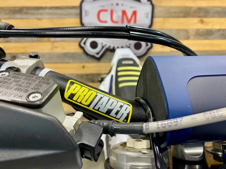 2022 HUSQVARNA FC 250 EFI MX-MOTOCROSS + 4 TEMPS + 136 HR 