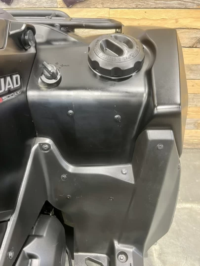 2019 SUZUKI KING QUAND AXI + 4X4 + EPS + 6758 KM + NOIR SATIN + RARE & A1 