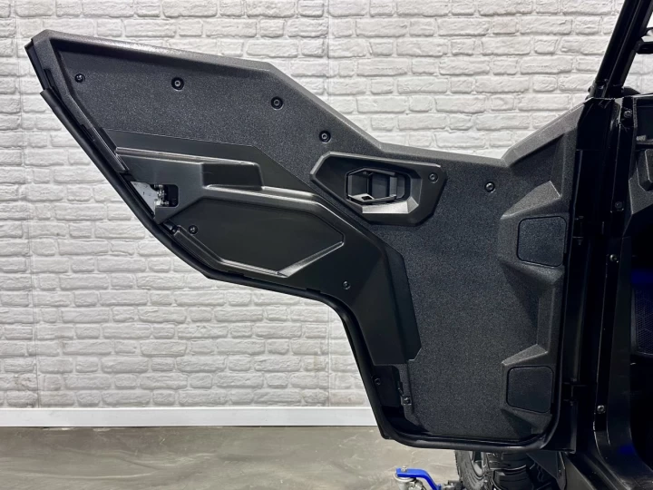 2023 POLARIS GENERAL XP 1000 EFI PREMIUM DELUXE + 4WD + EPS + AUDIO + SEULEMENT 3425 KM + RARE & A1 