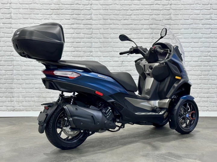 2024 PIAGGIO MP3 530 HPE VERSION EXCLUSIVE MP3 530 HPE VERSION EXCLUSIVE + A.B.S + SEULEMENT 640 KM + MODE RARE & A1 