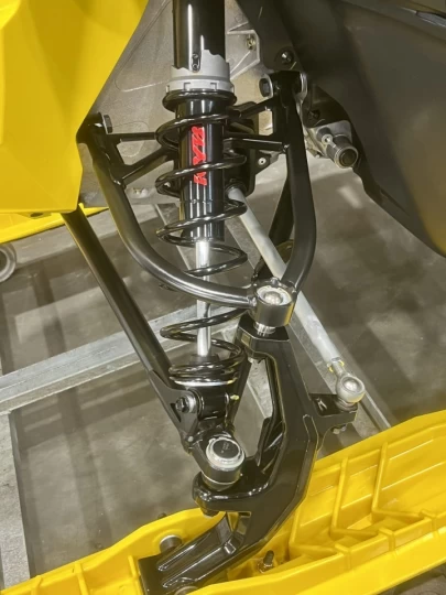 2023 BRP SKI-DOO SUMMIT NEO+ PREMIUM 600 EFI 55 H.P 146'' + SEULEMENT 1035 KM + REV GEN4 + RARE & CONDITION A1 