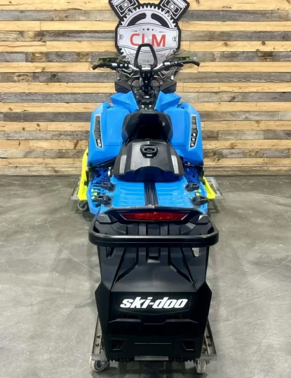 2018 BRP SKI-DOO RENEGADE BACKCOUNTRY X 850 E-TEC 146'' X 2'' + REV GEN4 + COULEUR RARE 