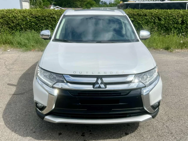 MITSUBISHI OUTLANDER E.S AWD/4X4 + 7 PASSAGERS + CUIR + TOUTE ÉQUIPÉE + A1  2017