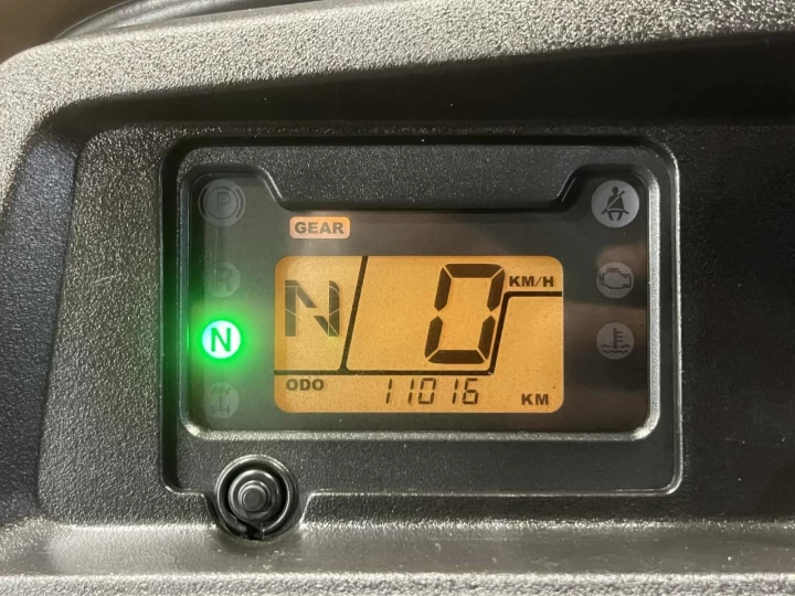 2014 HONDA PIONEER-4 700 EFI 4X4 + 4 PASSAGERS + 11019 KM 