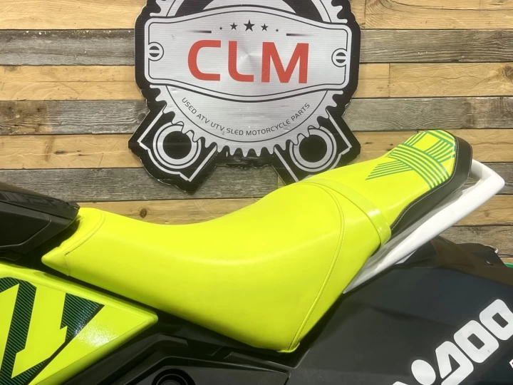 2017 BRP SEA-DOO SPARK TRIXX 2UP + IBR + VTS + SEULEMENT 117 HR + RARE & CONDITION A1 