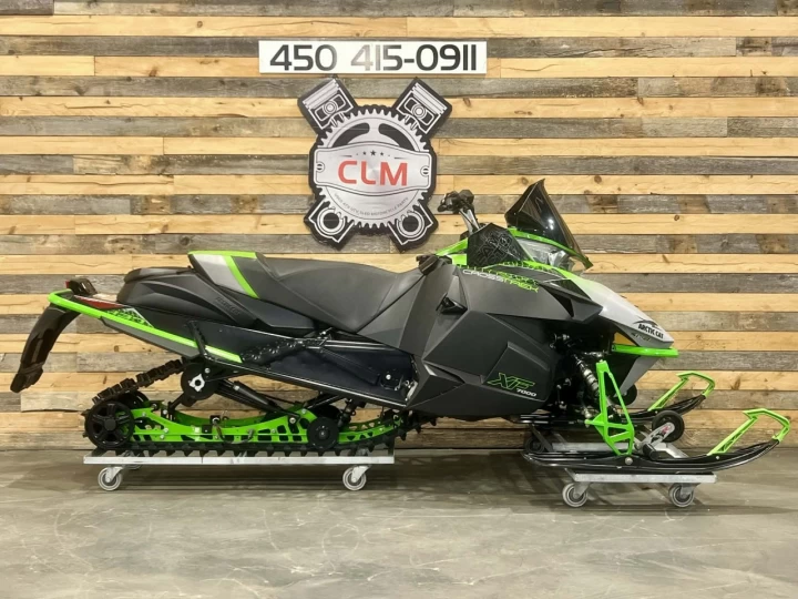 2018 ARCTIC CAT XF 7000 CROSSTREK 137'' + C-TEC4 + 18255 KM + ROLLERSKI + MODELE RARE & CONDITION A1 