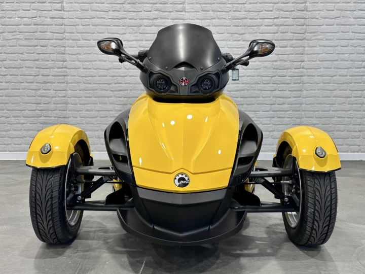 2008 BRP CAN-AM SPYDER RS ROADSTER SE-5 (SEMI-AUTOMATIQUE) + BAS KM SEULEMENT 30346 KM + DOSSIER PASSAGER + RARE & A1 
