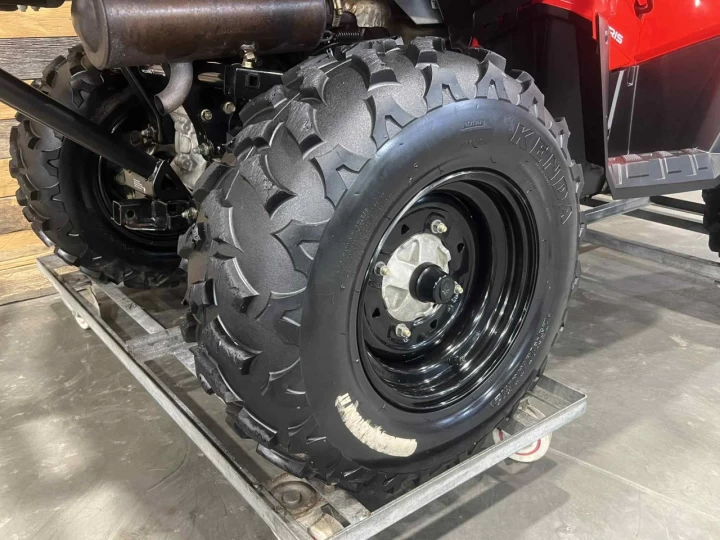 2021 POLARIS SPORTSMAN 570 EFI + E.P.S + 4X4 + TREUIL + PARE CHOC HD AVANT & ARRIERE + SEULEMENT 2012 KM 