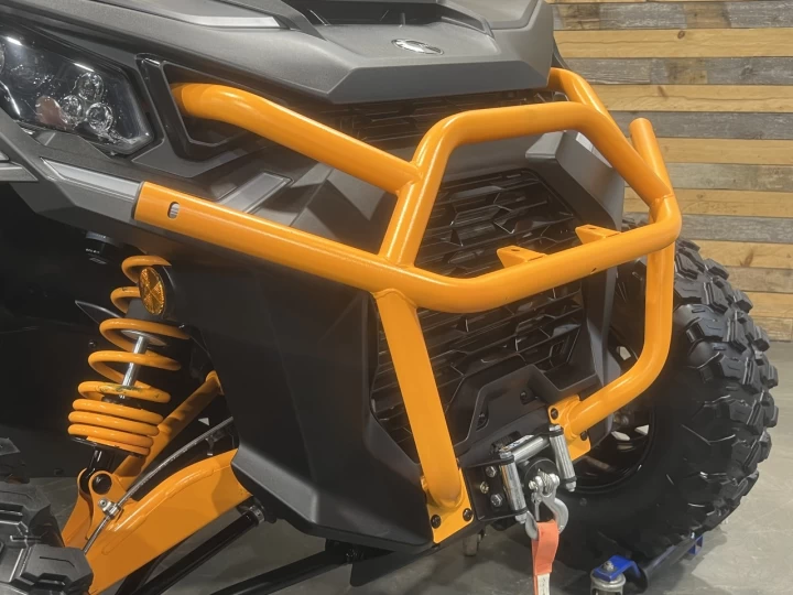 2025 BRP CAN-AM COMMANDER XT-P 1000R EFI + 4WD + DPS + FOX + SEULEMENT 1049 KM + RARE & IMPECCABLE A1 